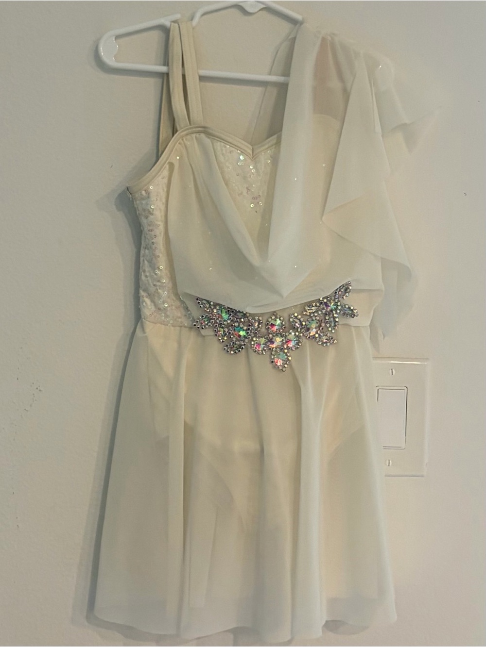 Weissman Hand to Hold Ballet Dance Costume Child SC 15274 w/ Hair Accessory